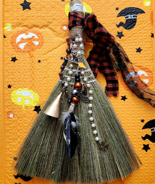 Large Witches Broom & Mystery Item!